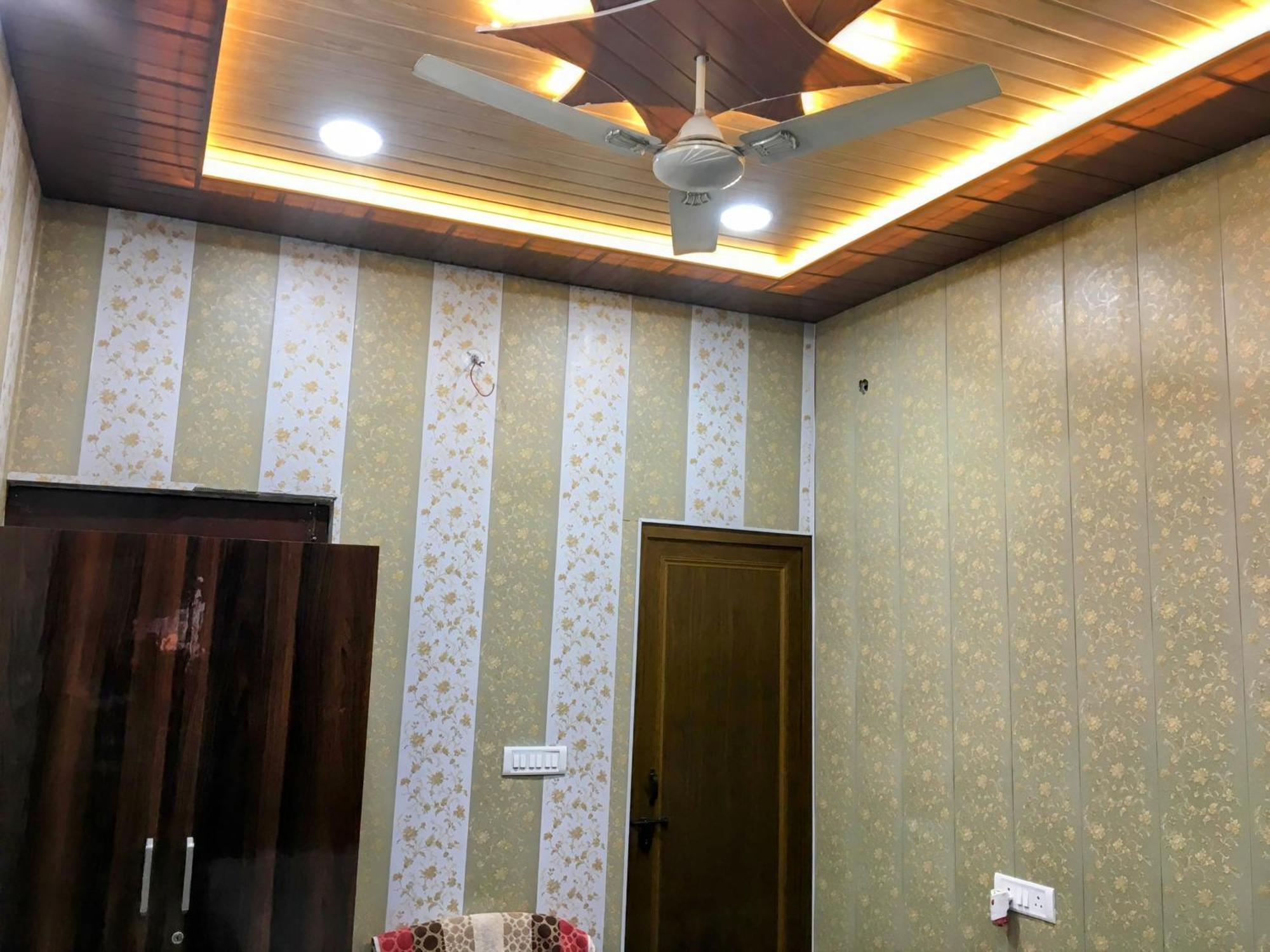 Hotel Raju Homestay Ayodhya 150 Meters From Shree Ram Janmbhoomi Temple 200 Meters From Ayodhya Dham Railway Station Exterior photo